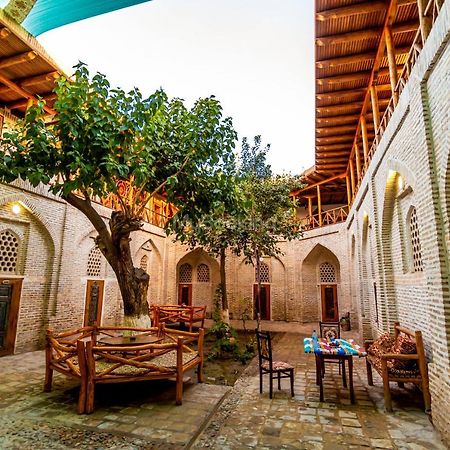 Okhun Madrasah15Th-16Th Century Hotel Buchara Buitenkant foto